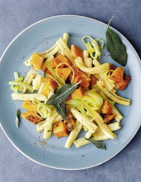 Pasta mit Kürbis und Salbei